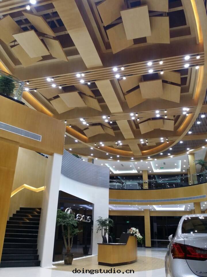 雷(léi)克(kè)薩斯